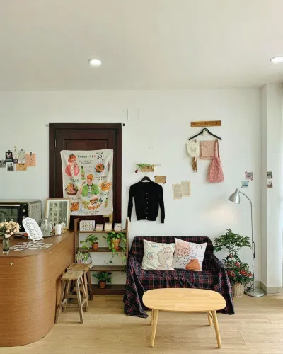 Không gian bên trong quán quận 7 (ảnh: Instagram @doradora_cafe)