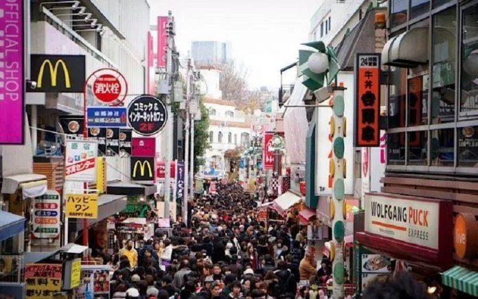 Kawaii Monster tọa lạc tại khu phố Harajuku đông vui nhộn nhịp bậc nhất của Tokyo (Ảnh: Internet). Kawaii Monster tọa lạc tại khu phố Harajuku đông vui nhộn nhịp bậc nhất của Tokyo (Ảnh: Internet).