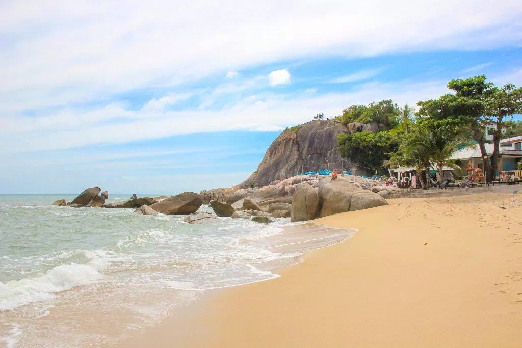 Bãi biển Lamai ở bờ Đông của đảo Koh Samui (Ảnh: Internet).