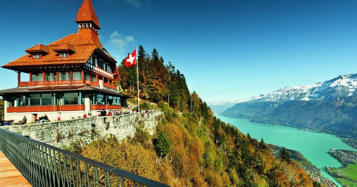 Núi Harder Kulm có nhiều hoạt động trải nghiệm rất thú vị (Ảnh: Internet). Núi Harder Kulm có nhiều hoạt động trải nghiệm rất thú vị (Ảnh: Internet).