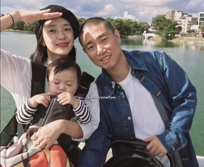 Gia đình nhỏ hạnh phúc của Gary. (Ảnh : Internet). Gia đình nhỏ hạnh phúc của Gary. (Ảnh : Internet).