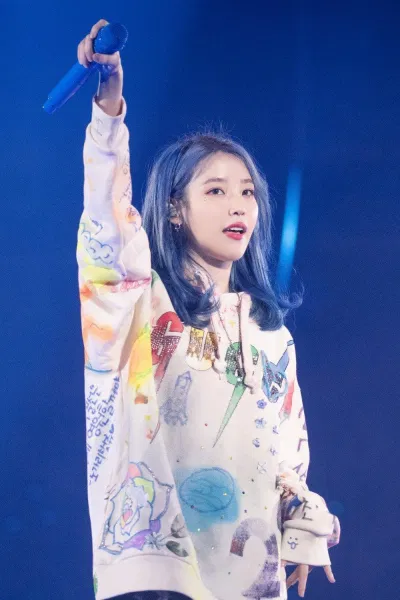 IU từng là Hội trưởng Hội học sinh. (Nguồn: Internet)