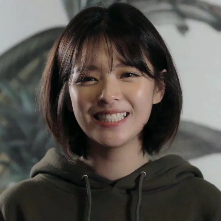 Các kiểu tóc ngắn của Jeongyeon (Ảnh: Internet).