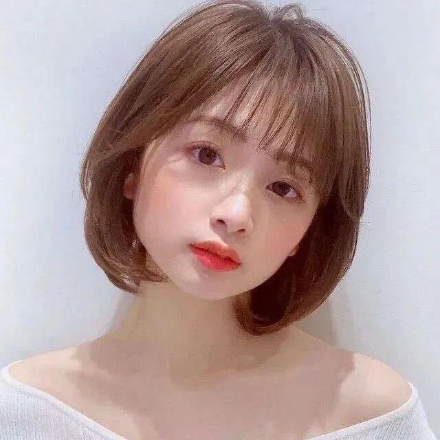 Kiểu tóc ngắn đẹp cho khuôn mặt tròn. (Ảnh: Internet) Kiểu tóc ngắn đẹp cho khuôn mặt tròn. (Ảnh: Internet)