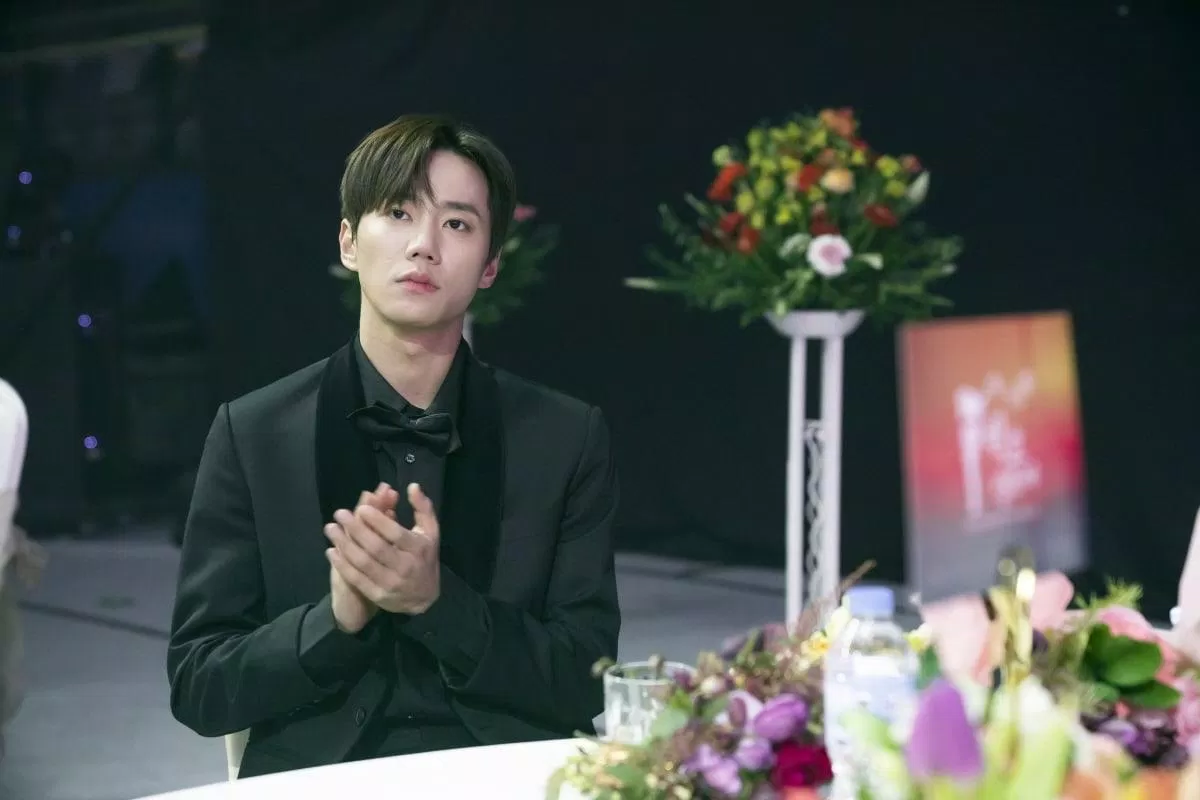 Review Imitation (2021): Bộ phim quy tụ cả dàn idol KPOP, nữ thần Park Ji Yeon trở lại ATEEZ ATEEZ Yunho bộ phim I.O.I idol KPOP Imitation Jung Ji So Lee Jun Young Lim Nayoung MINSEO nhóm nhạc Nhóm nhạc nam nhóm nhạc nữ nổi tiếng Nữ thần Park Ji Yeon phim Hàn lên sóng tháng 5 phim hàn quốc hay phim hàn quốc hay 2021 phim KBS SF9 SF9 Chani SHAXR SPARKLING T ARA Jiyeon Tea Party thế giới thông tin trở lại U KISS Jun