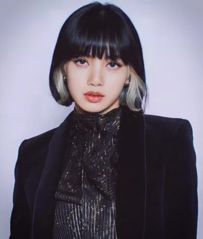Kiểu tóc ngắn của Lisa (Ảnh: Internet). Kiểu tóc ngắn của Lisa (Ảnh: Internet).