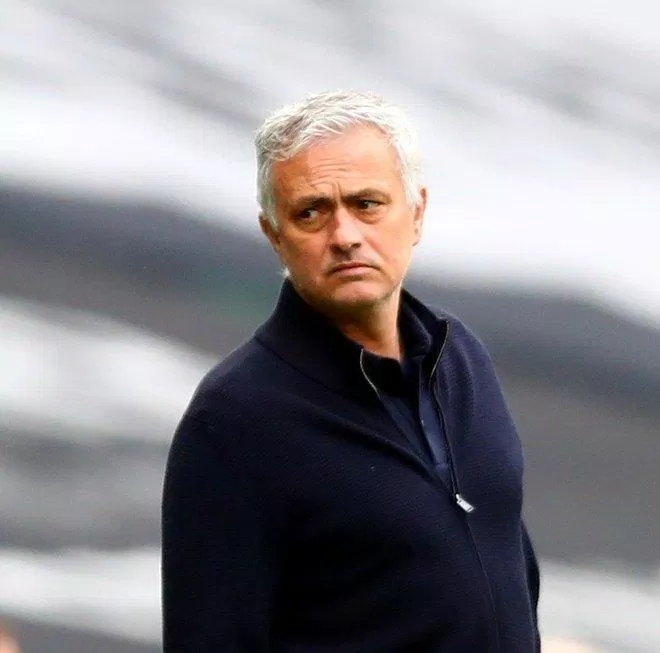 HLV Jose Mourinho và chuỗi những trận đấu chán nản ( Ảnh: Internet )