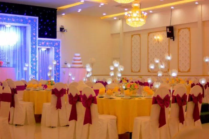 10 nhà hàng tiệc cưới sang - xịn - mịn tại Sài Gòn: Mùa cưới đến rồi, tìm hiểu ngay thôi! Callary Wedding Capella Parkview Diamond Place Grand Palace HCM hình ảnh Hương Phố list list shop Melisa Center Metropole nhà hàng nhà hàng tiệc cưới nhà hàng tiệc cưới sài gòn Sài Gòn sự kiện TDG Center thông tin tiệc cưới TP.HCM Trung tâm Valentine White Palace