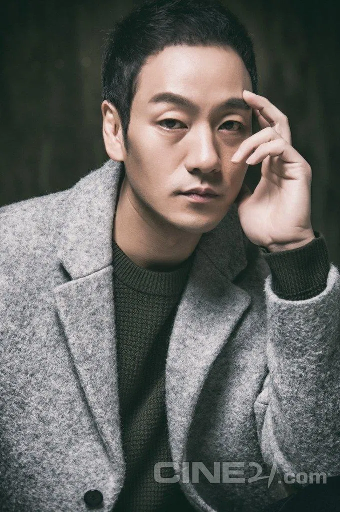 Park Hae Soo thể hiện khả năng ca hát tuyệt vời của mình khi làm diễn viên nhạc kịch. (Nguồn: Internet)