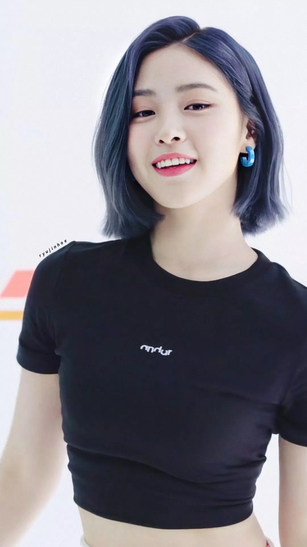 Kiểu tóc ngắn của Ryujin (Ảnh: Internet). Kiểu tóc ngắn của Ryujin (Ảnh: Internet).