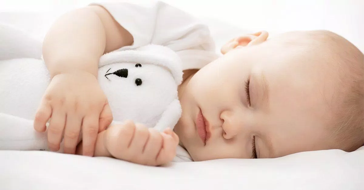 Nhiều người nói vui rằng "trẻ con dài ra trong lúc ngủ". (Ảnh: Internet). Nhiều người nói vui rằng "trẻ con dài ra trong lúc ngủ". (Ảnh: Internet).