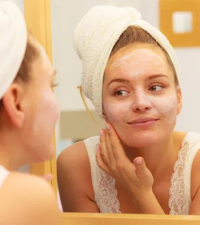 Zinc Oxide là nguyên nhân gây khô ra ở hầu hết các sản phẩm kem chống nắng (Nguồn: Internet).