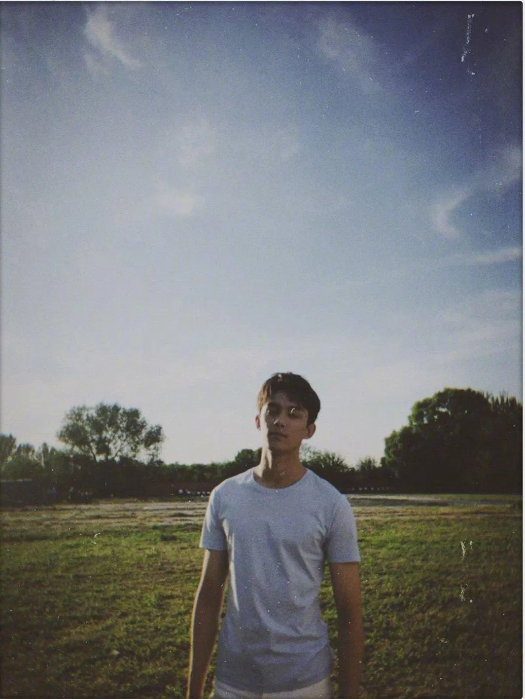 Ảnh đời thường của chàng thiếu niên Ngô Lỗi. (Nguồn: Internet) Ảnh đời thường của chàng thiếu niên Ngô Lỗi. (Nguồn: Internet)