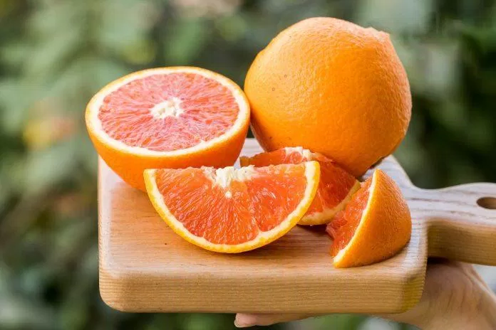 Trái cây có múi giàu vitamin C giúp tăng sức đề kháng cho cơ thể (Ảnh: Internet).