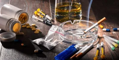 Dùng steroid làm tăng nguy cơ nghiện thêm các chất nguy hiểm khác (Ảnh: Internet). Dùng steroid làm tăng nguy cơ nghiện thêm các chất nguy hiểm khác (Ảnh: Internet).