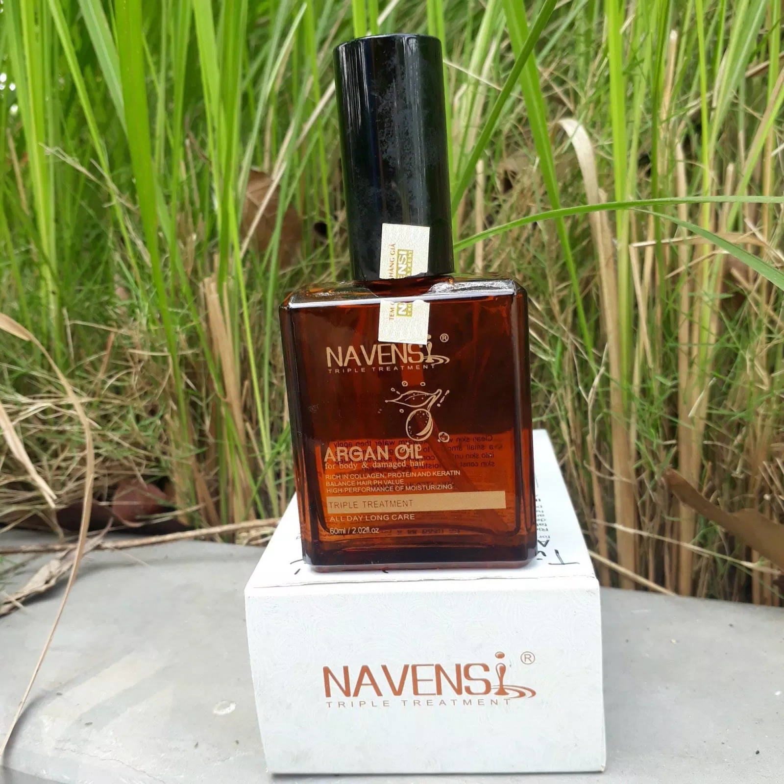 Dưỡng chất tăng cường độ ẩm cho tóc (ảnh: BlogAnChoi).