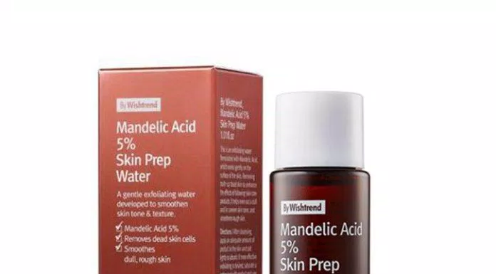 Nước hoa hồng tẩy da chết By Wishtrend Mandelic Acid 5% Skin Prep Water. (ảnh: internet)