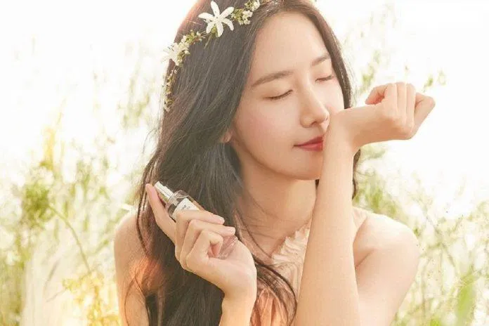 Để chọn được mùi hương ưng ý thì việc dùng thử là điều dễ nhất (Nguồn: Internet) Để chọn được mùi hương ưng ý thì việc dùng thử là điều dễ nhất (Nguồn: Internet)