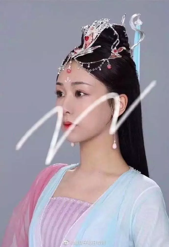 Tạo hình mới nhất của Dương Tử được cho là Trầm Hương Phái, nhưng vẫn xấu xí.  (Ảnh: Internet)