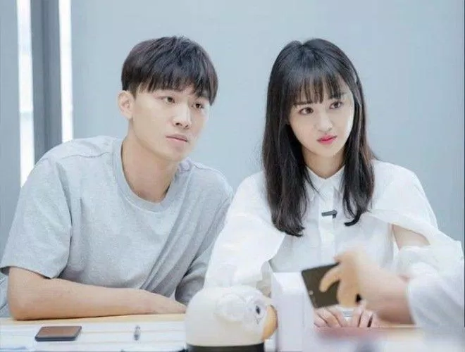 Cư dân mạng chống cằm suy nghĩ, Trương Hằng còn giấu bao nhiêu file ghi âm?  (Nguồn: Internet)