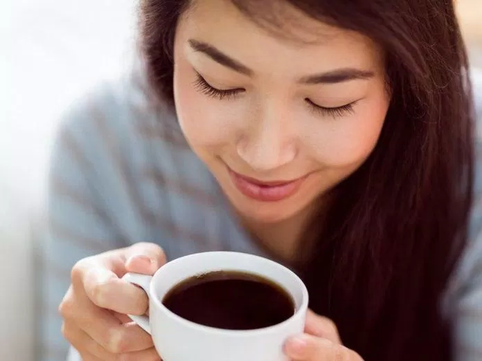 Bạn có thể cân nhắc việc nhâm nhi cà phê sau khi phẫu thuật!  (Nguồn: Internet).