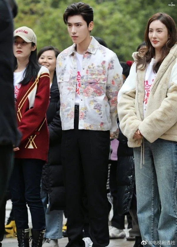 10 bộ phim Hoa Ngữ sắp lên sóng trên Youku nửa cuối năm 2021: Bạn đã sẵn sàng! Bác sĩ bộ phim Chúng Ta không Biết Yêu cuối năm Gió Nam Hiểu Lòng Tôi hạnh phúc hạnh phúc đến vạn gia Hoa ngữ Hoán Khê Sa Lạc Chốn Phù Hoa Ngự Giao Ký Nữ Bác Sỹ Tâm Lý phim Hoa Ngữ phim hoa ngữ sắp lên sóng Phim Trung Quốc hay nhất 2021 Quãng Đời Còn Lại tâm lý Xin Chào Ngọn Lửa Xanh Xin Gọi Tôi Là Tổng Giám