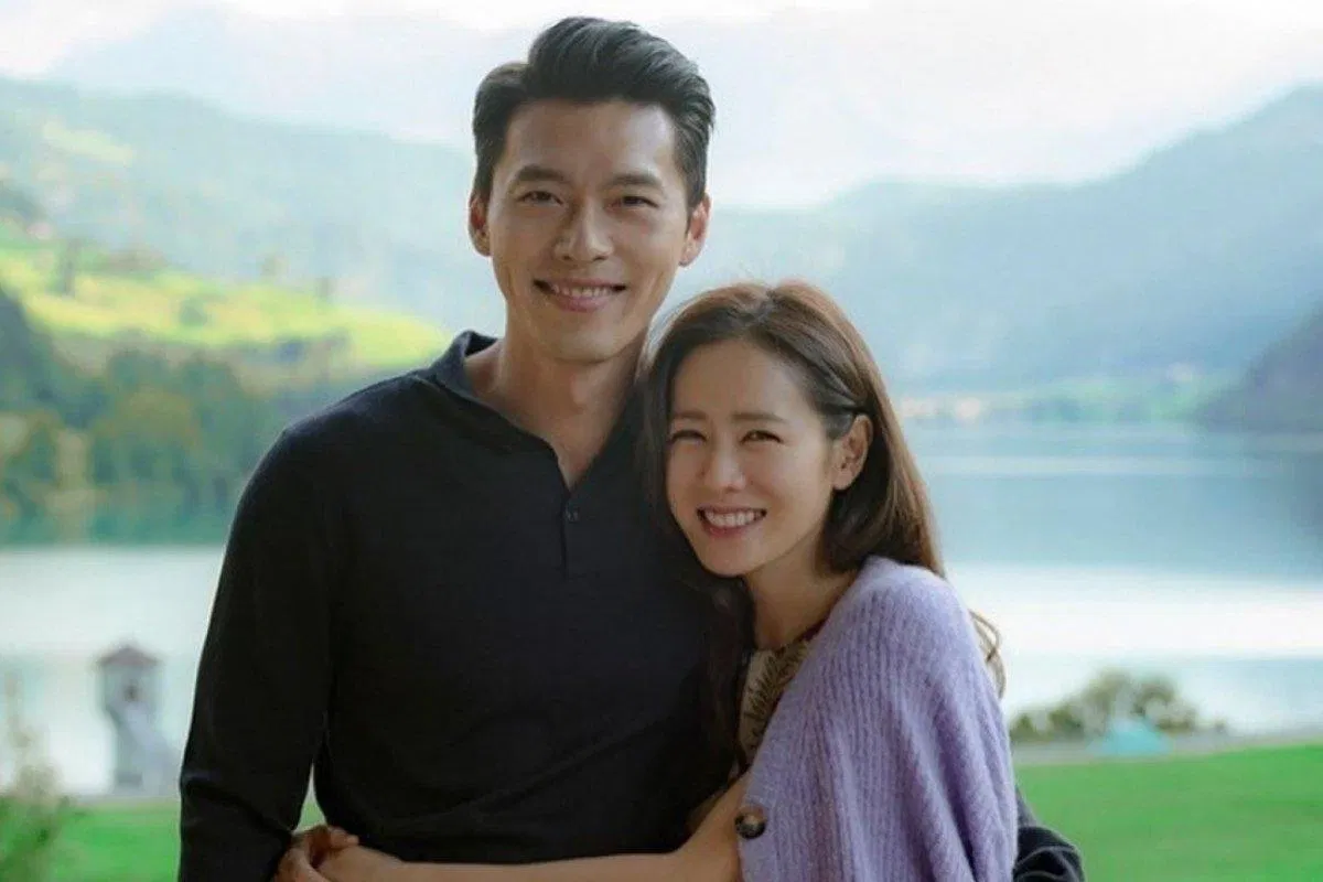 Son Ye Jin - Hyunbin lọt top 12 cặp đôi đỉnh nhất Kbiz theo TMI News. (Nguồn: Internet) Son Ye Jin - Hyunbin lọt top 12 cặp đôi đỉnh nhất Kbiz theo TMI News. (Nguồn: Internet)