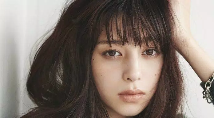 Nữ diễn viên Nakajo Ayami đứng đầu bảng xếp hạng những mỹ nhân Nhật Bản sở hữu khuôn mặt siêu nhỏ nhắn với 346 phiếu bình chọn của người hâm mộ. (Nguồn: Internet)