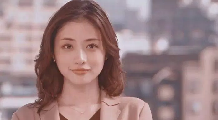 Nữ diễn viên Eikura Nana đứng hạng 13 trong bảng xếp hạng những mỹ nhân Nhật Bản sở hữu khuôn mặt siêu nhỏ nhắn với 164 phiếu bình chọn của người hâm mộ. (Nguồn: Internet)