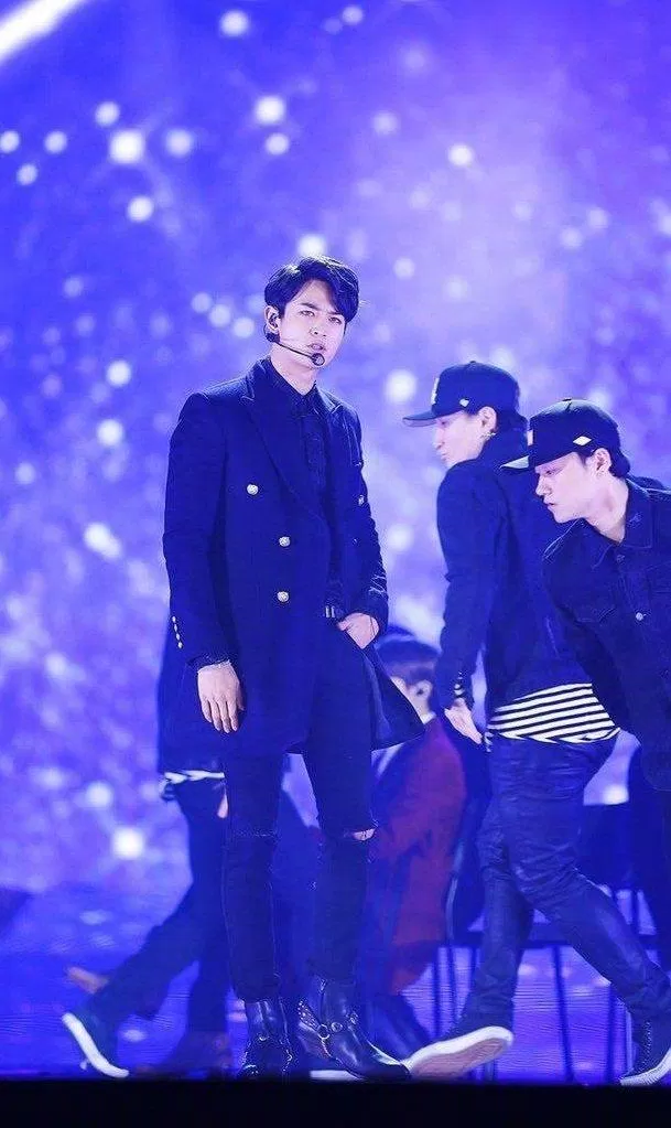 Minho (SHINee) sinh năm 1991, sở hữu chiều cao nổi bật 1m81. (Nguồn: Internet) Minho (SHINee) sinh năm 1991, sở hữu chiều cao nổi bật 1m81. (Nguồn: Internet)