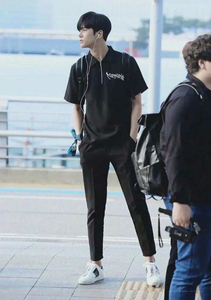 Rowoon (SF9) sinh năm 1996, sở hữu chiều cao nổi bật nhất nhì KPOP 1m92. (Nguồn: Internet) Rowoon (SF9) sinh năm 1996, sở hữu chiều cao nổi bật nhất nhì KPOP 1m92. (Nguồn: Internet)