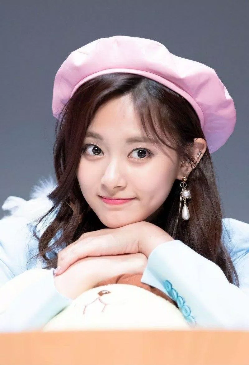 Tzuyu sinh ngày 14 tháng 6 năm 1999, và sẽ tròn 22 tuổi vào năm nay. (Nguồn: Internet)