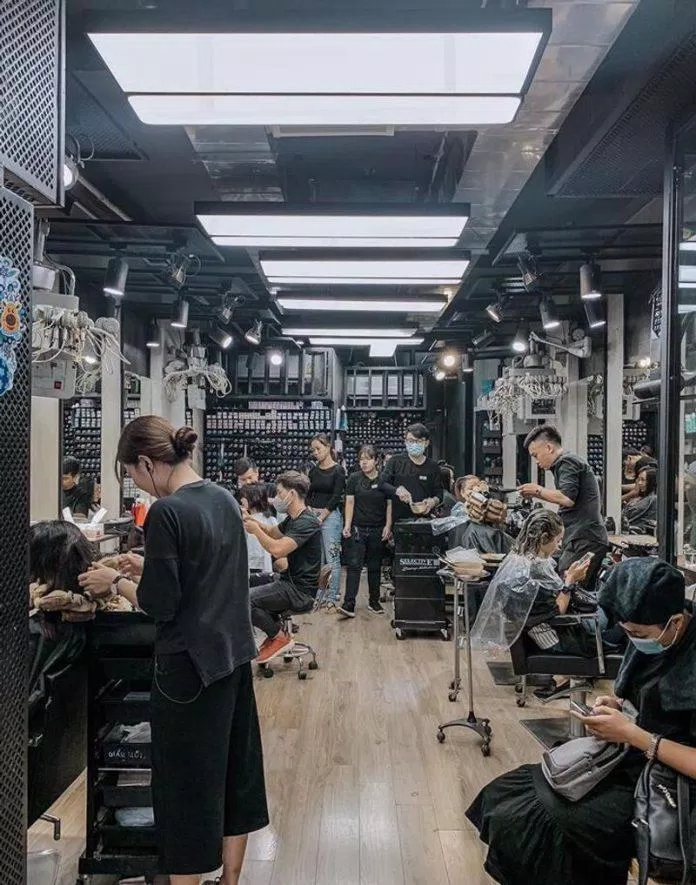 Không gian salon Amida Hair. Nguồn: Internet Không gian salon Amida Hair. Nguồn: Internet