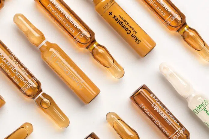 Những sản phẩm Ampoule có chứa AHA/BHA/PHA sẽ phù hợp với những làn da đang bị mụn (Nguồn: Internet).