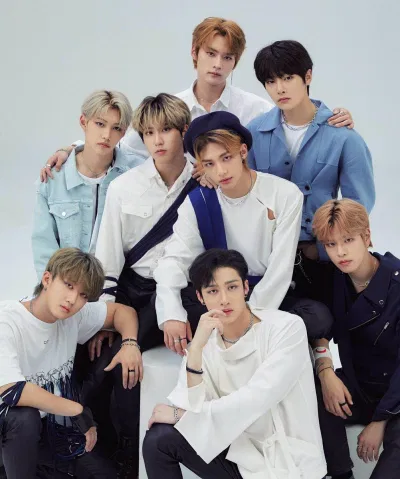Bang Chan như một người “bố” khi chăm sóc rất chu đáo các thành viên Stray Kids (Ảnh: Internet). Bang Chan như một người “bố” khi chăm sóc rất chu đáo các thành viên Stray Kids (Ảnh: Internet).