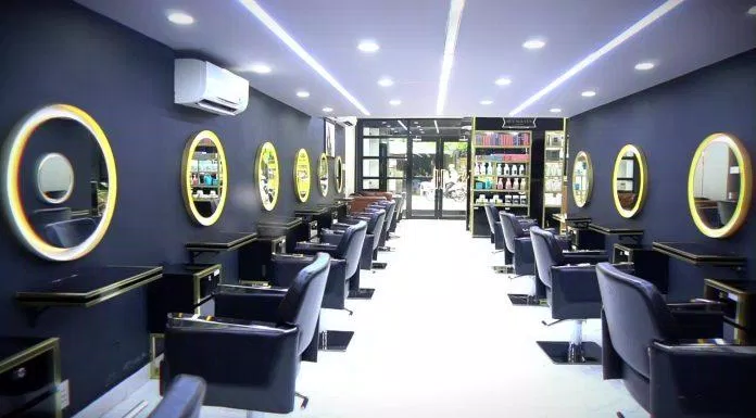 Bên trong rộng rãi và đầy hiện đại của Beauty Salon Huy Nguyễn (Ảnh: Internet)