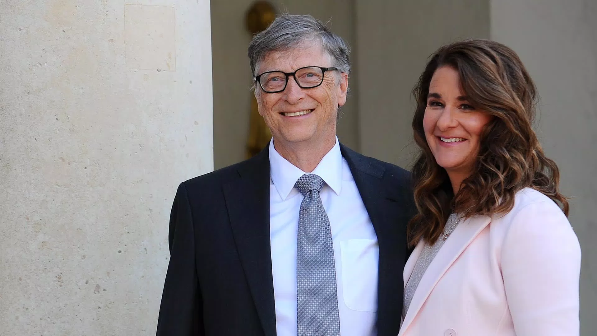 Bill Gates và vợ là bà Melinda Gates đã tuyên bố ly hôn sau hơn 27 năm chung sống ( Ảnh: Internet )