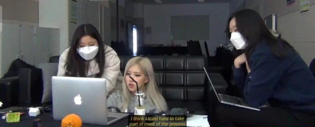 Rosé chia sẻ rằng cô đã rất cố gắng cho màn solo của mình (Ảnh: Internet). Rosé chia sẻ rằng cô đã rất cố gắng cho màn solo của mình (Ảnh: Internet).