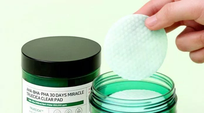 Bông tẩy da chết Some By Mi AHA-BHA-PHA 30 Days Miracle Truecica Clear Pad. (ảnh: internet)