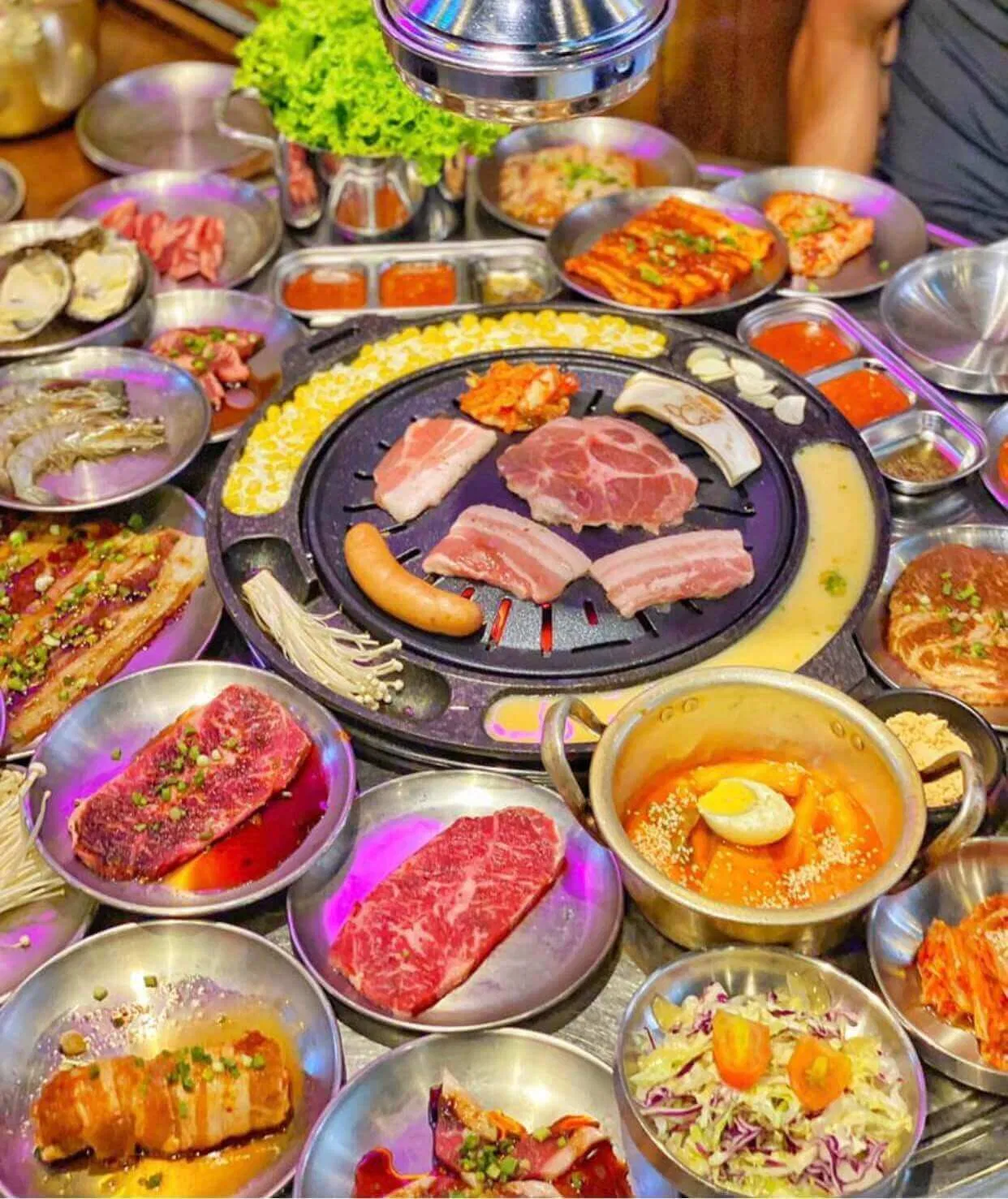 Bros BBQ ấn tượng bởi đa dạng món ăn (Ảnh Bros BBQ)