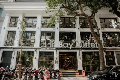Hình ảnh bên ngoài của Bay Seafood Buffet (Nguồn: Internet) Hình ảnh bên ngoài của Bay Seafood Buffet (Nguồn: Internet)