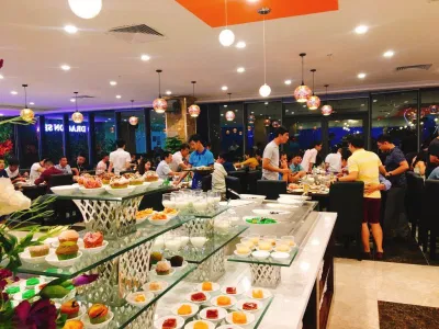 Những quầy đồ ăn luôn được bổ sung liên tục (Nguồn: Internet) Những quầy đồ ăn luôn được bổ sung liên tục (Nguồn: Internet)
