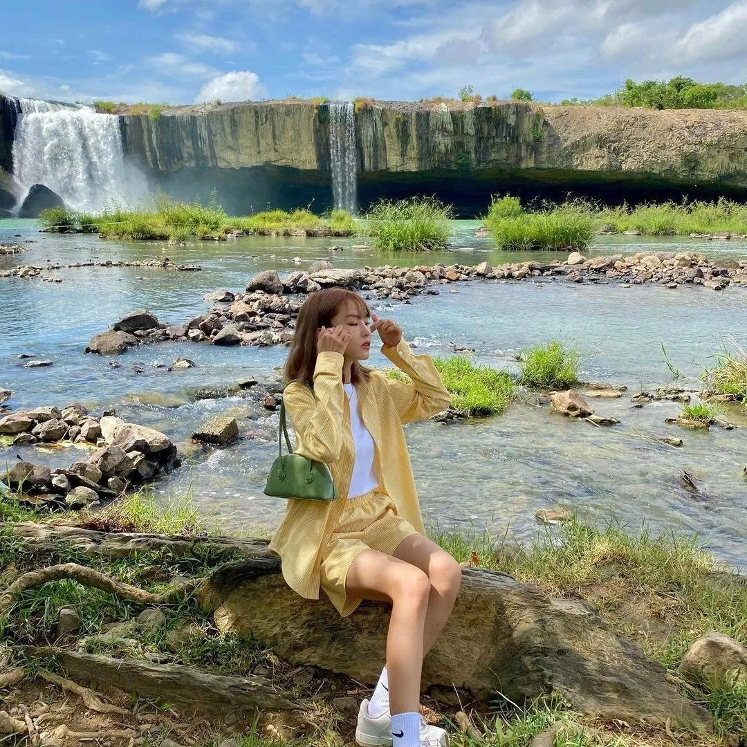 Giữa không gian yên bình với đất trời (Nguồn: Internet). Giữa không gian yên bình với đất trời (Nguồn: Internet).