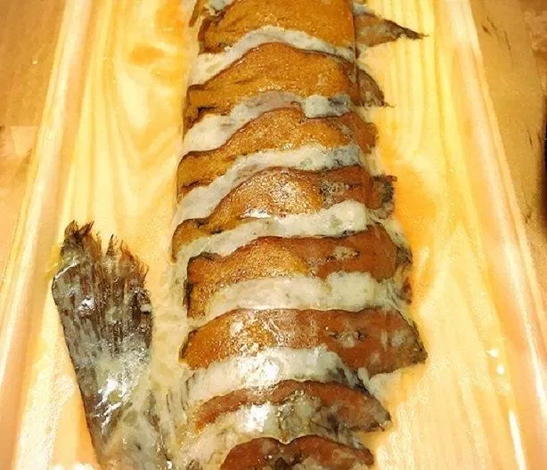 Không phải ai cũng ăn được loại sushi cổ xưa này (Ảnh: Internet).