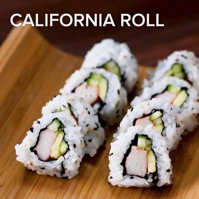 Món sushi cuốn kiểu California (Ảnh: Internet).