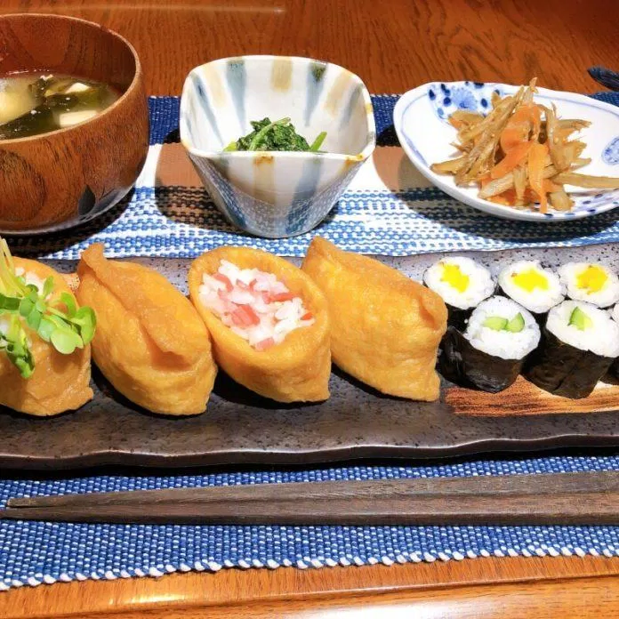 Inari-zushi trong bữa ăn của người Nhật (Ảnh: Internet).