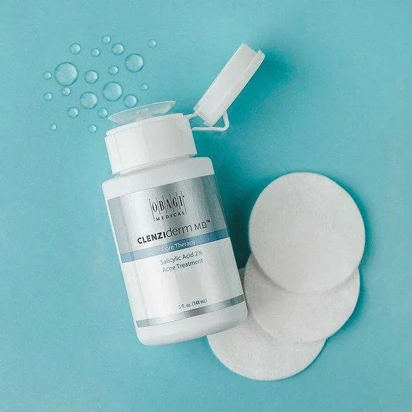 Toner trị mụn Obagi Clenziderm với 2% Salycilic Acid sẽ là đối thủ của các loại mụn đầu đen, mụn ẩn ( Nguồn: internet) Toner trị mụn Obagi Clenziderm với 2% Salycilic Acid sẽ là đối thủ của các loại mụn đầu đen, mụn ẩn ( Nguồn: internet)