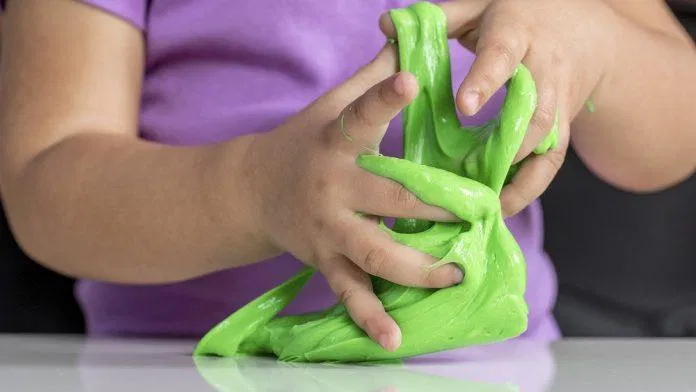 Hiện chưa có bằng chứng để nói rằng borax trong đồ chơi slime có thể gây ung thư (Ảnh: Internet).