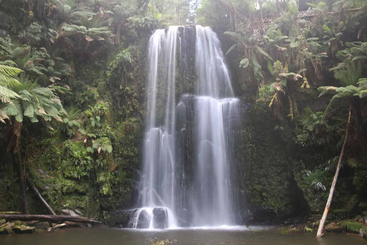 Thác nước Beauchamp ẩn sâu trong rừng (Ảnh: Internet). Thác nước Beauchamp ẩn sâu trong rừng (Ảnh: Internet).