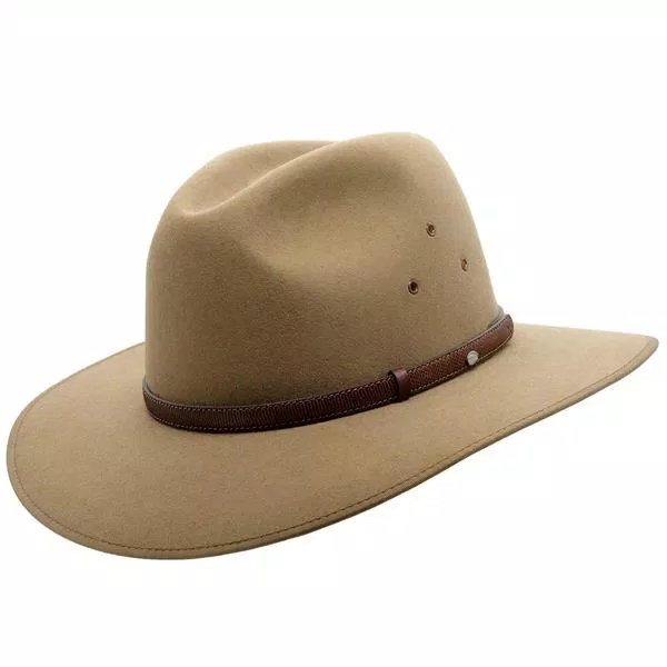 Mũ Akubra có thiết kế đơn giản nhưng rất được ưa chuộng (Ảnh: Internet). Mũ Akubra có thiết kế đơn giản nhưng rất được ưa chuộng (Ảnh: Internet).